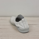 Voyager 5146 Healer - White
